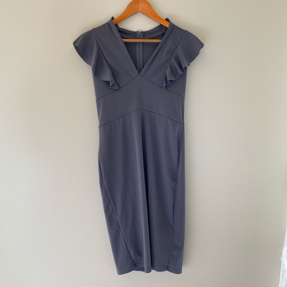 grey dress